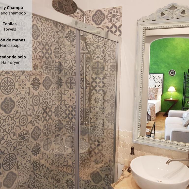Riad Mezquita de Cordoba - Suite con vistas al jardín - 45