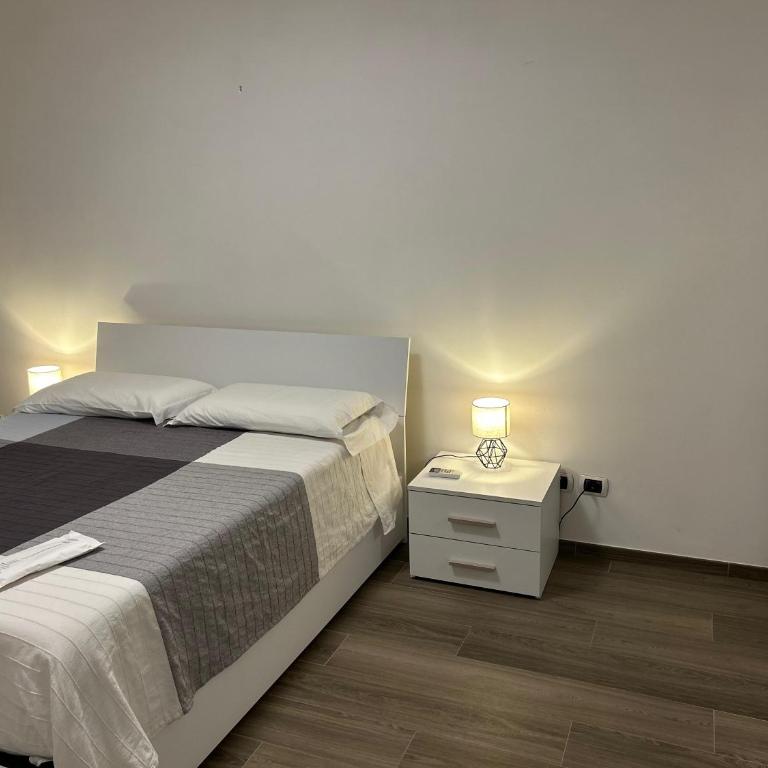 VV Apartments - Appartamento con 2 Camere da Letto e Balcone - 11