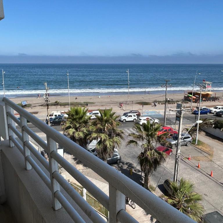 Departamento Av del mar en la Serena - Three-Bedroom Apartment - 5