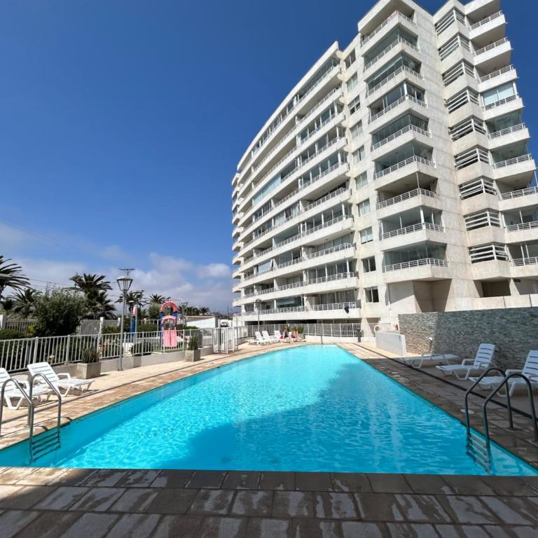 Departamento Av del mar en la Serena - Three-Bedroom Apartment - 11