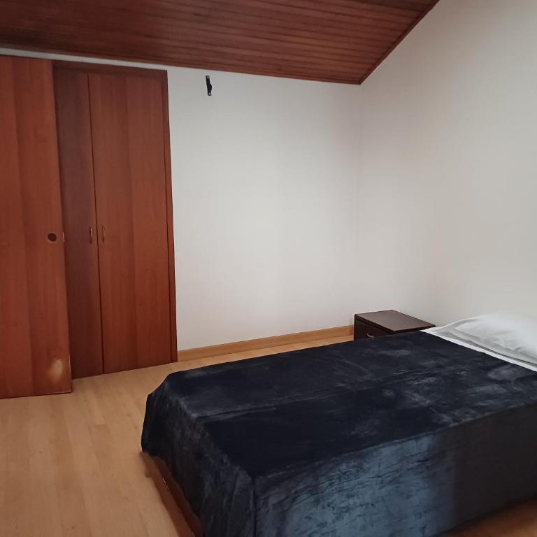 Casa Amplia y cómoda en zona tranquila de la ciudad - Casa de 5 dormitorios - 3