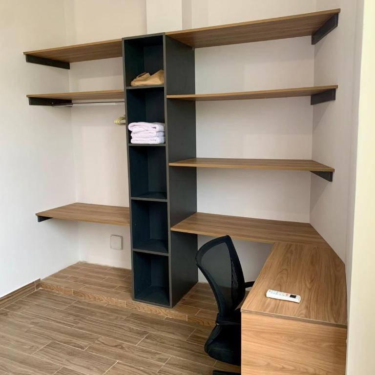 Feel at home 12 minutes from the airport - Two-Bedroom Apartment - 15
