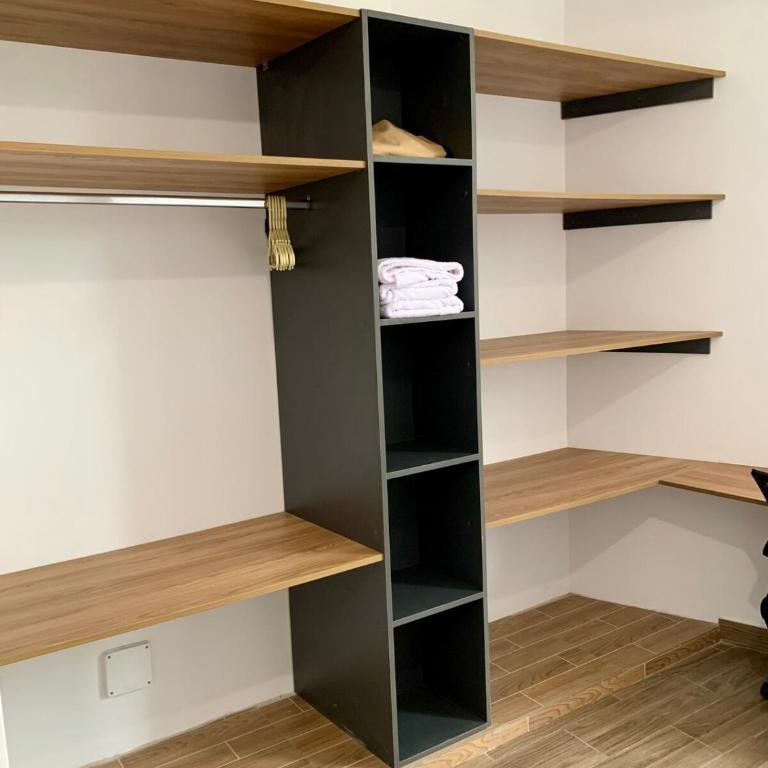 Feel at home 12 minutes from the airport - Two-Bedroom Apartment - 16