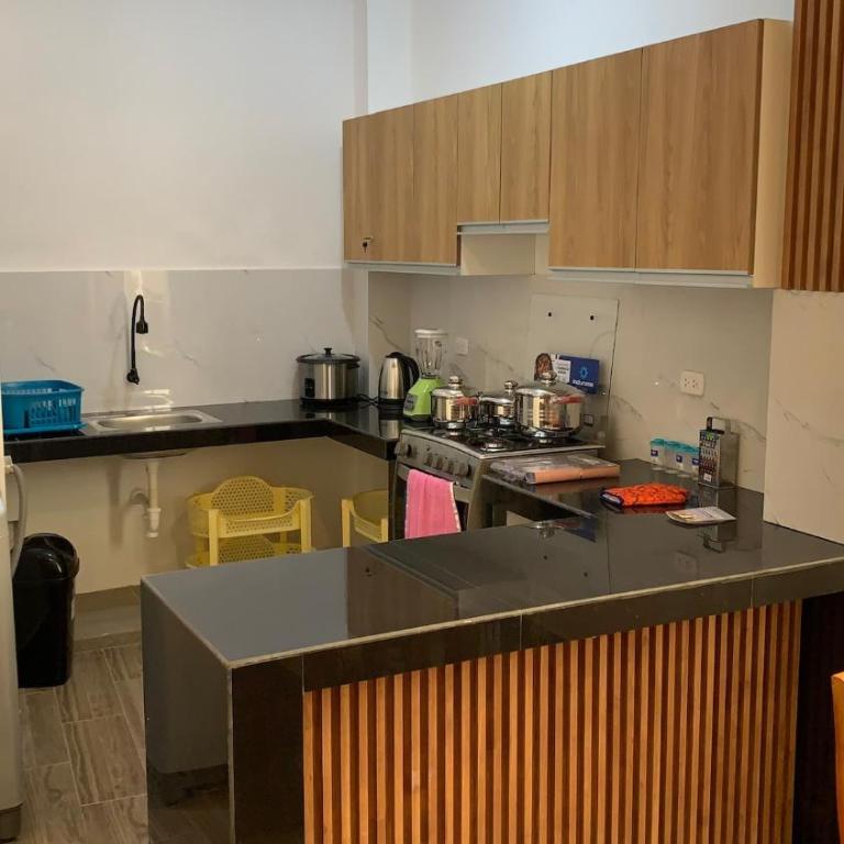Feel at home 12 minutes from the airport - Two-Bedroom Apartment - 22