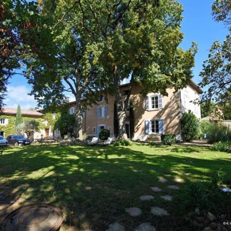 Les 3 Rêves - 6 pers Terrasse Parking, WiFi Accès Péage facile 10 min VIENNE - Maison 3 Chambres - 22
