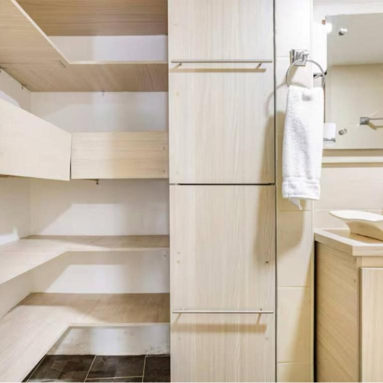Group Stay in Poblado - Walk Everywhere - King Bed - Apartment - 23