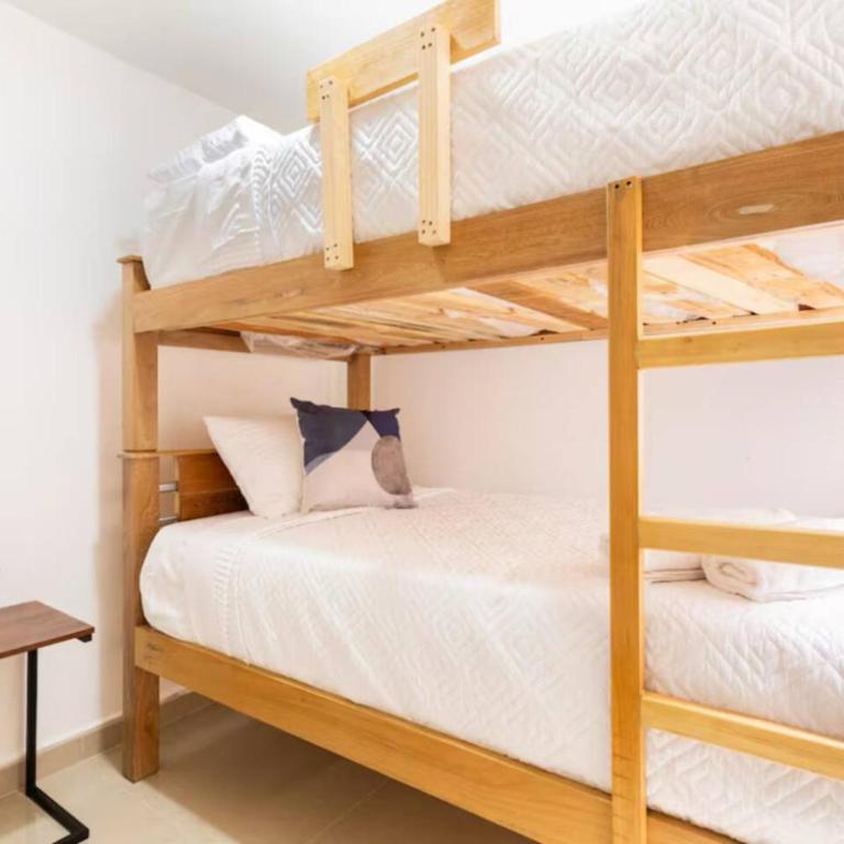 Group Stay in Poblado - Walk Everywhere - King Bed - Apartment - 31