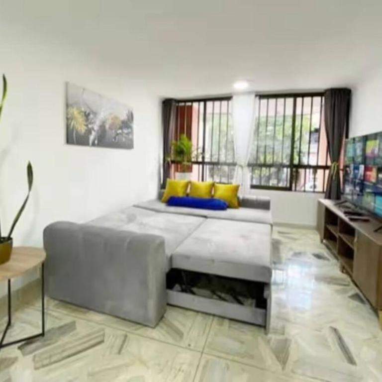 Group Stay in Poblado - Walk Everywhere - King Bed - Apartment - 39