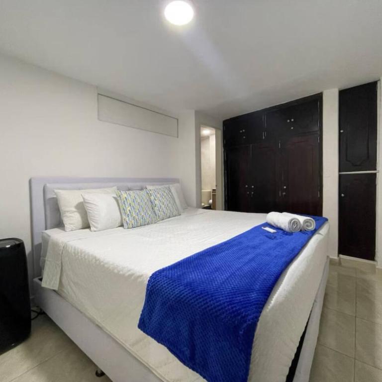 Group Stay in Poblado - Walk Everywhere - King Bed - Apartment - 49