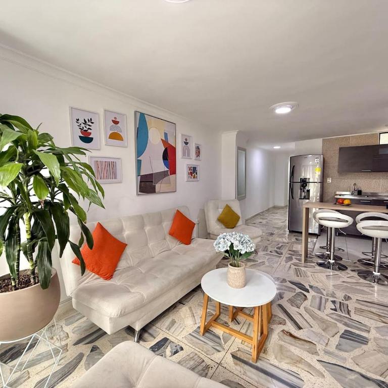Medellin Poblado Gem Walk to Provenza and Lleras - Apartment - 10