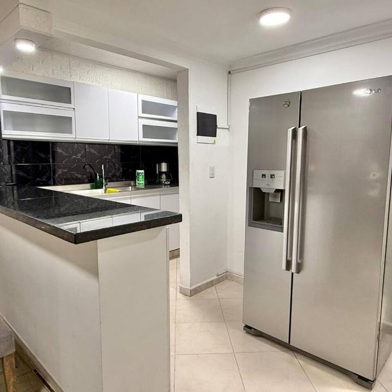 Poblado Gem Walk to Provenza and Steps to Cafes - Apartment - 4