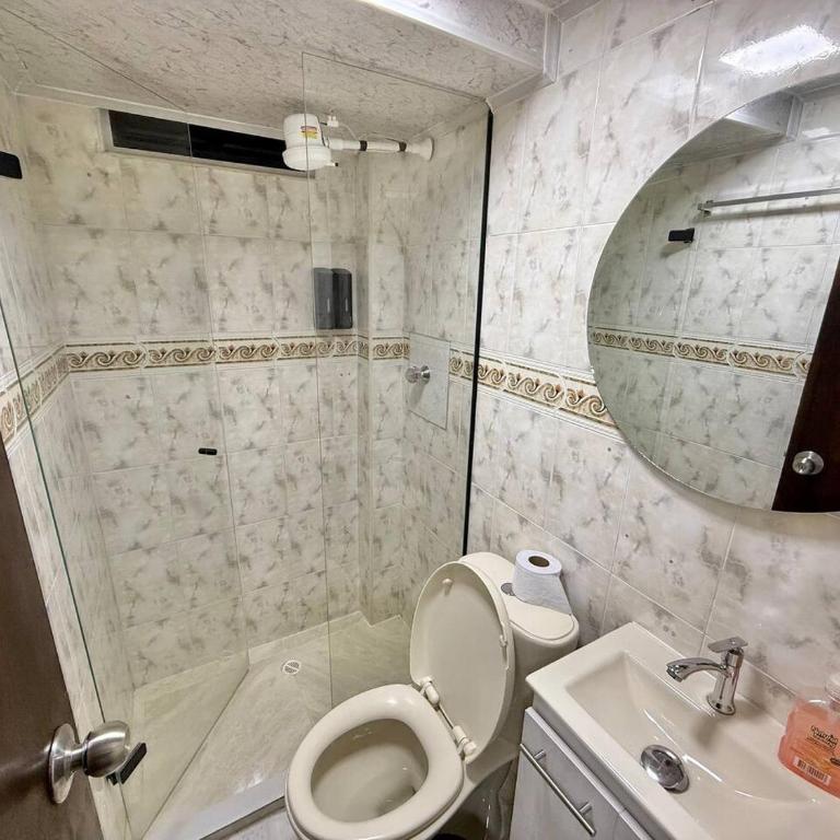 Poblado Gem Walk to Provenza and Steps to Cafes - Apartment - 19