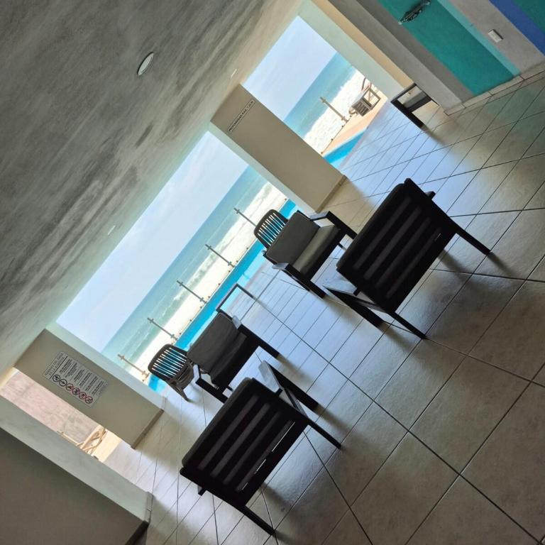 Torre Pórtico de Lujo #2 - Frente Playa y Malecón - Two-Bedroom Apartment - 18