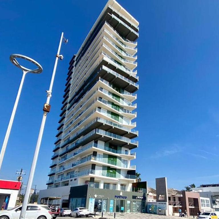 Torre Pórtico de Lujo #2 - Frente Playa y Malecón - Two-Bedroom Apartment - 7