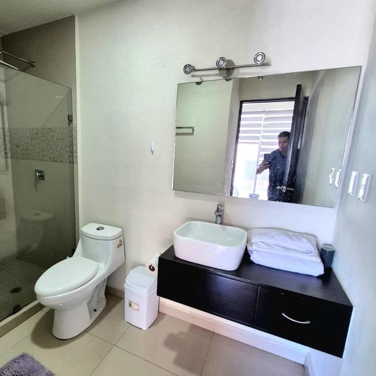 Torre Pórtico de Lujo #2 - Frente Playa y Malecón - Two-Bedroom Apartment - 28