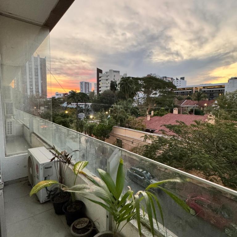 Confortable Monoambiente Equipetrol - One-Bedroom Apartment - 11