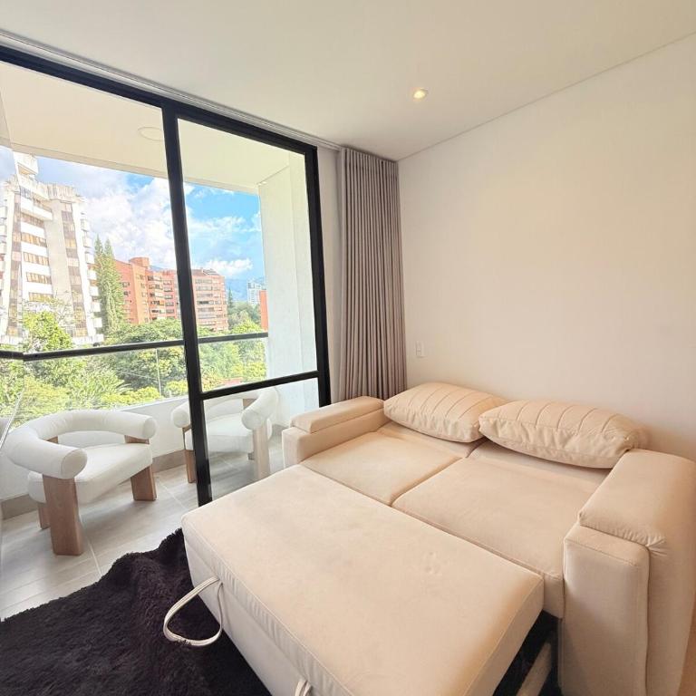 Poblado de lujo - Two-Bedroom Deluxe Apartment with Balcony - 3