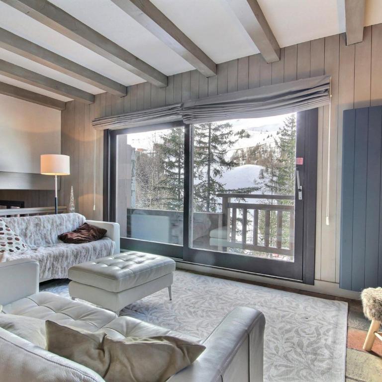 Chalet spacieux avec terrasse et jacuzzi, proche des pistes pour 14 personnes - FR-1-455-268 - Chalet - 4