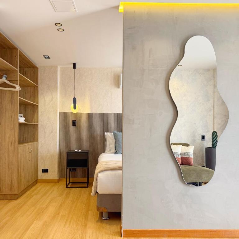 Exclusive Studio El poblado - One-Bedroom Apartment with Balcony - 6