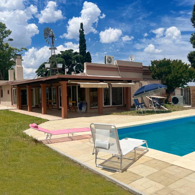 Los Álamos - casa de campo - Four-Bedroom House - 11