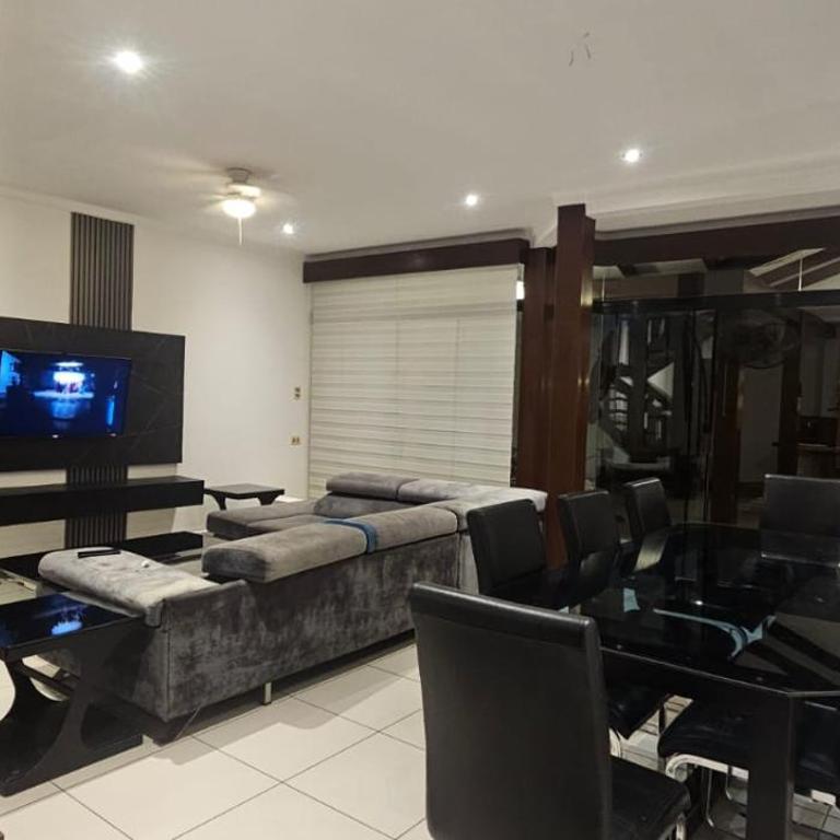 Casa Perfecta en la Mejor Zona - Casa de 3 dormitorios - 16