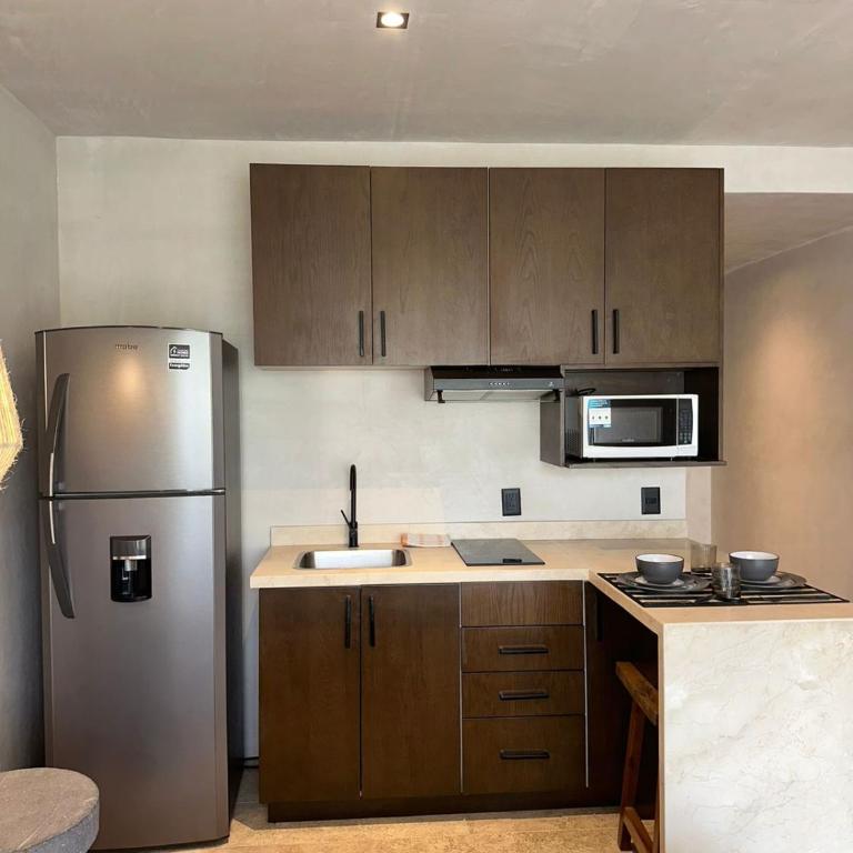 Studio with balcony in the downtown, WiFi 150MB, laundry and parking free - Apartamento de 1 dormitorio - 10