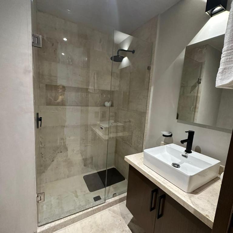 Studio with balcony in the downtown, WiFi 150MB, laundry and parking free - Apartamento de 1 dormitorio - 16