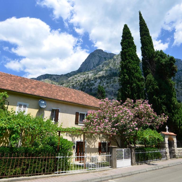 House 561 - Apartman sa 1 Spavaćom Sobom - 1