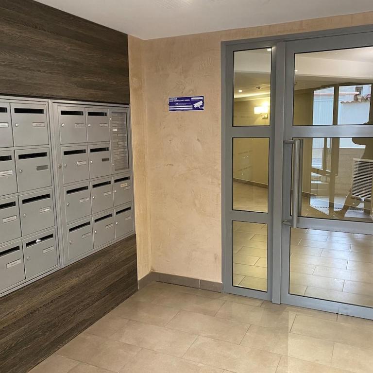FLCbm- Premium-Beach-2 Rooms-Clim-Terace-Lift-Box - Appartement 2 Chambres - 21