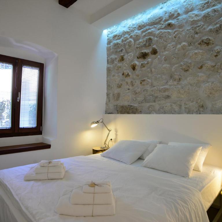 House 561 - Apartman sa 1 Spavaćom Sobom - 2