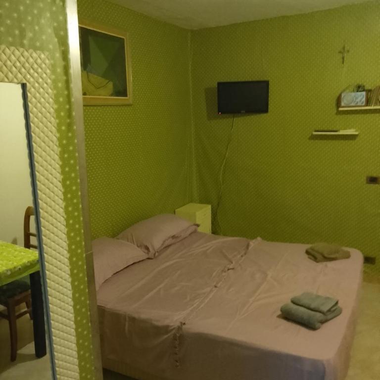 Studio apartment in the historic center - One-Bedroom Standard Apartment - 17