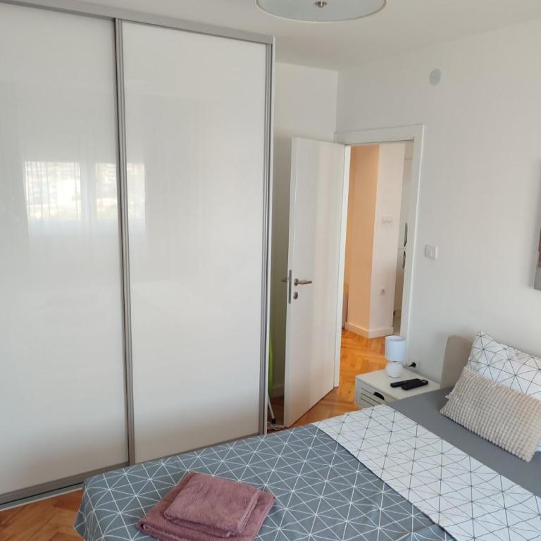 New Belgrade Cozy Base - Two-Bedroom Apartment - 3