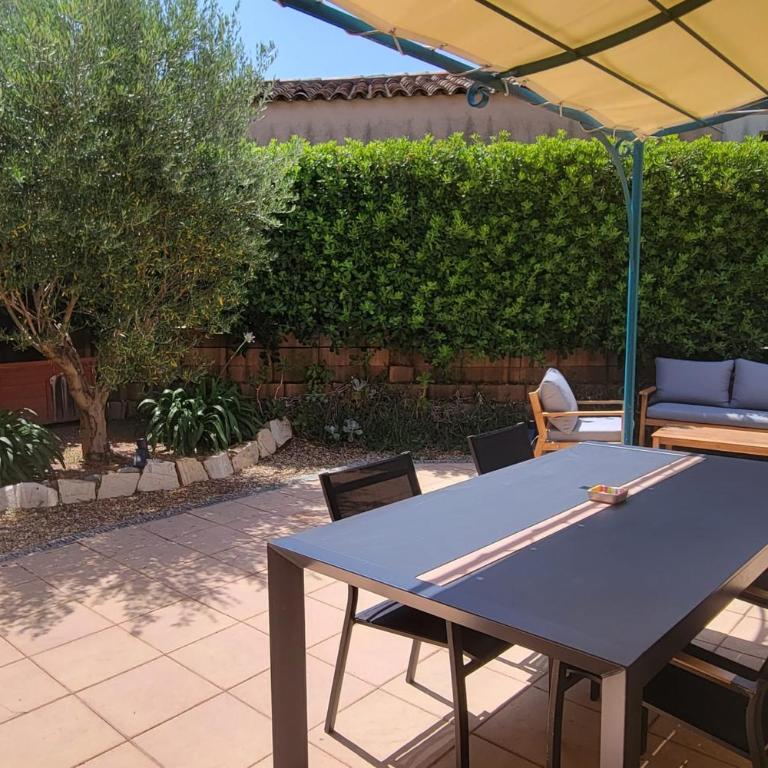 House for 4 with green yard - Casa - 1