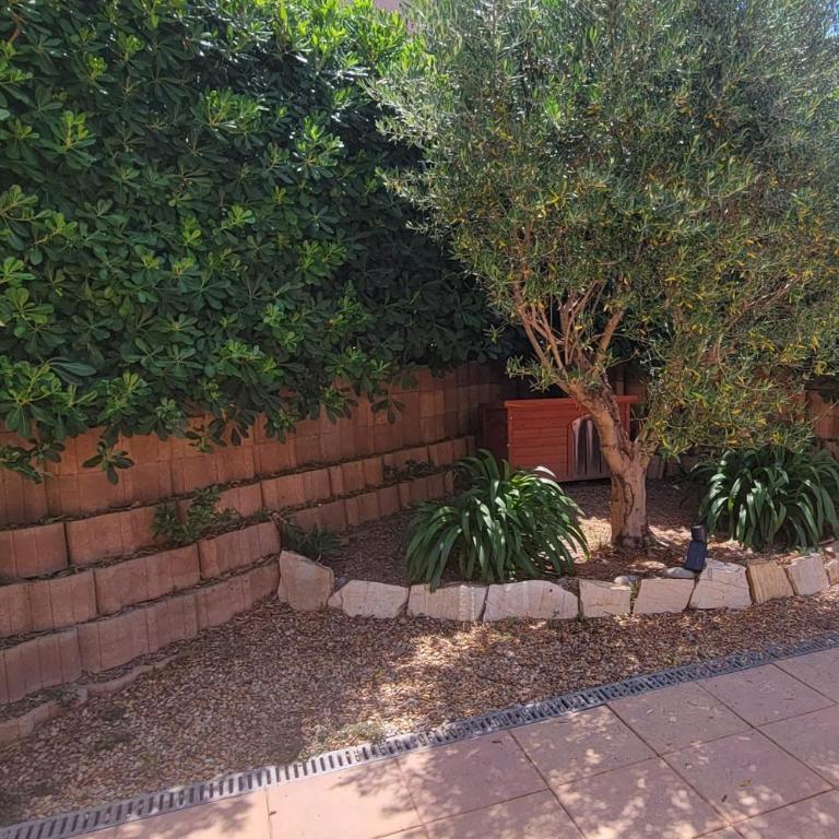 House for 4 with green yard - Casa - 16