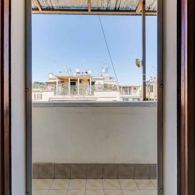 Karolina's Home, 2-BDR at Vatican - Appartamento con 2 Camere da Letto - 9