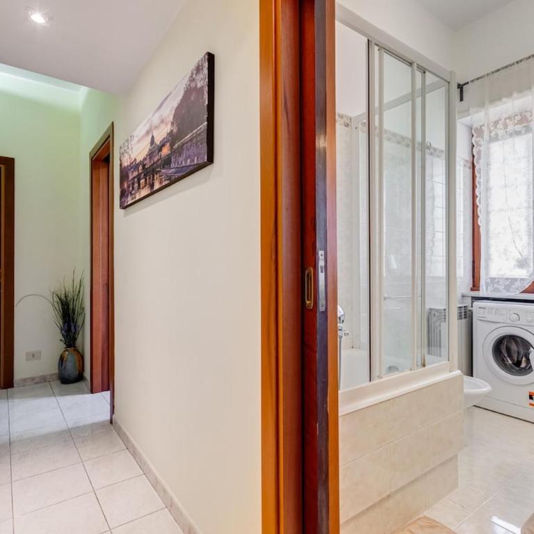 Karolina's Home, 2-BDR at Vatican - Appartamento con 2 Camere da Letto - 57