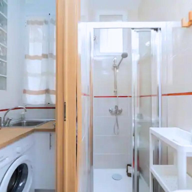 Lavapies Love Nest - One-Bedroom Apartment - 5