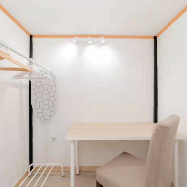Lavapies Love Nest - One-Bedroom Apartment - 14