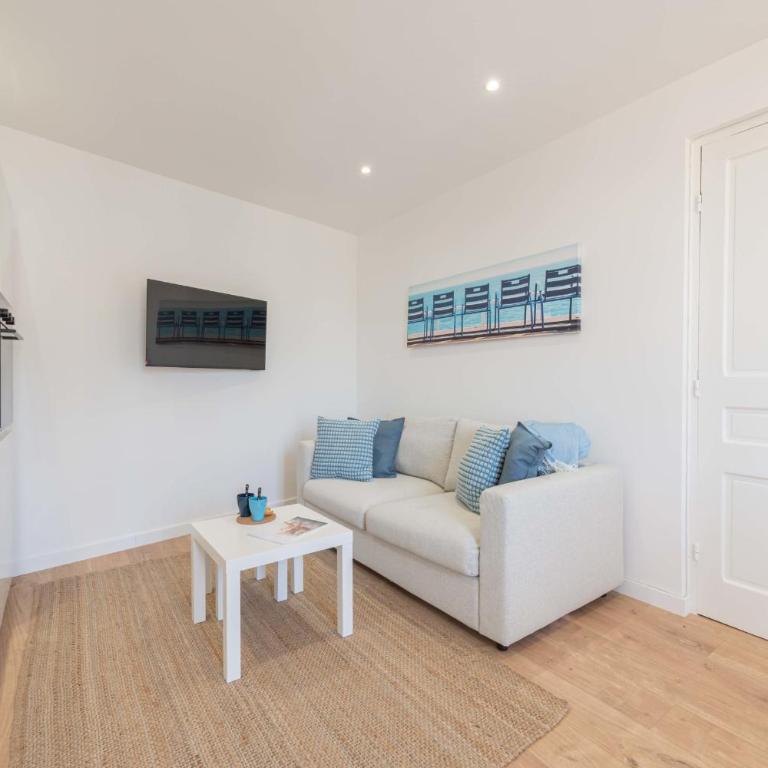 Cannes 1-Br Apartment Near the City Center - Apartment - 17