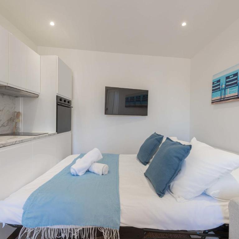 Cannes 1-Br Apartment Near the City Center - Apartment - 19
