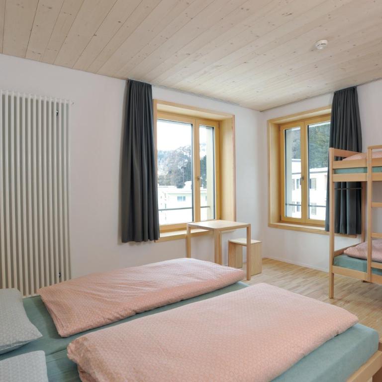 St. Moritz Youth Hostel - Habitación Cuádruple con ducha - 6