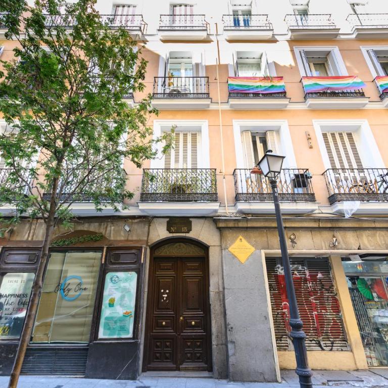 Apartamento de 2 Dormitorios a Pasos de Gran Vía Vive en el Corazón de Madrid DIN133B - Two-Bedroom Apartment - 10