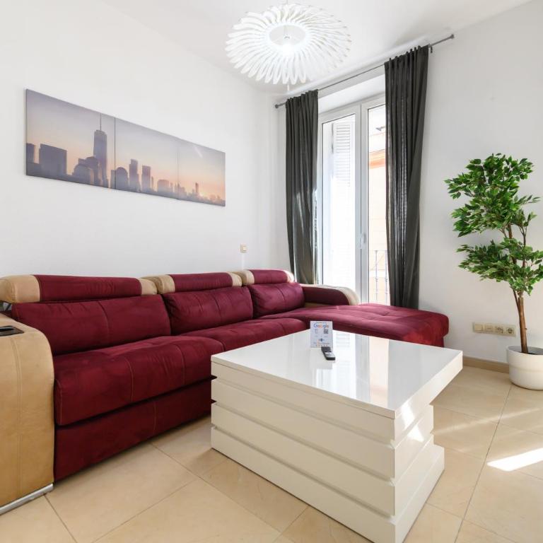Apartamento de 2 Dormitorios a Pasos de Gran Vía Vive en el Corazón de Madrid DIN133B - Two-Bedroom Apartment - 25