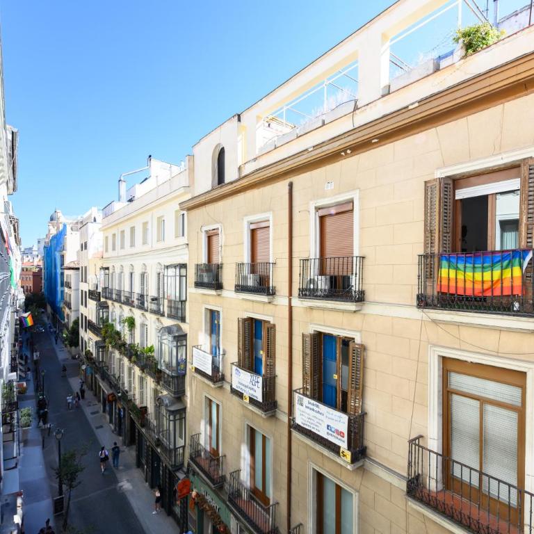 Apartamento de 2 Dormitorios a Pasos de Gran Vía Vive en el Corazón de Madrid DIN133B - Two-Bedroom Apartment - 29