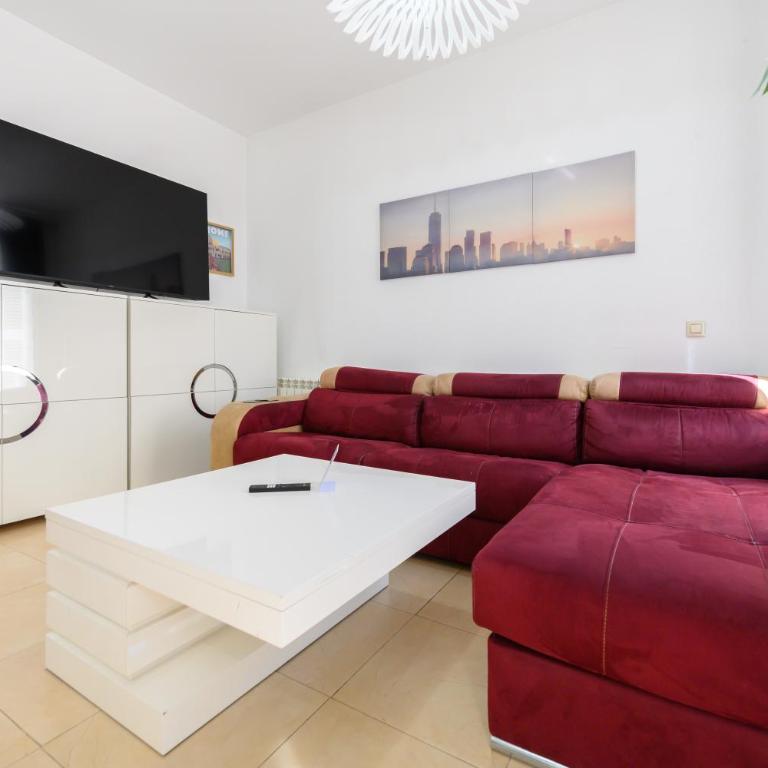 Apartamento de 2 Dormitorios a Pasos de Gran Vía Vive en el Corazón de Madrid DIN133B - Two-Bedroom Apartment - 46