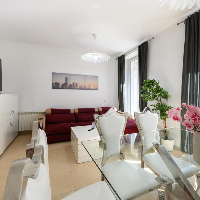 Apartamento de 2 Dormitorios a Pasos de Gran Vía Vive en el Corazón de Madrid DIN133B - Two-Bedroom Apartment - 49
