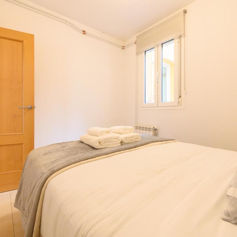 Apartamento de 2 Dormitorios a Pasos de Gran Vía Vive en el Corazón de Madrid DIN133B - Two-Bedroom Apartment - 54