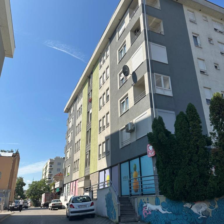 Apartman Radmanović - Free Private Parking, Balcony, 10 min to City Center - Apartman sa 1 Spavaćom Sobom - 15