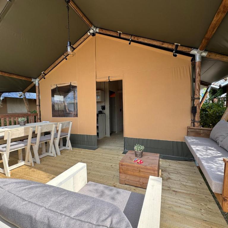 Estivotravel on Camping Cisano San Vito - Tenda - 11