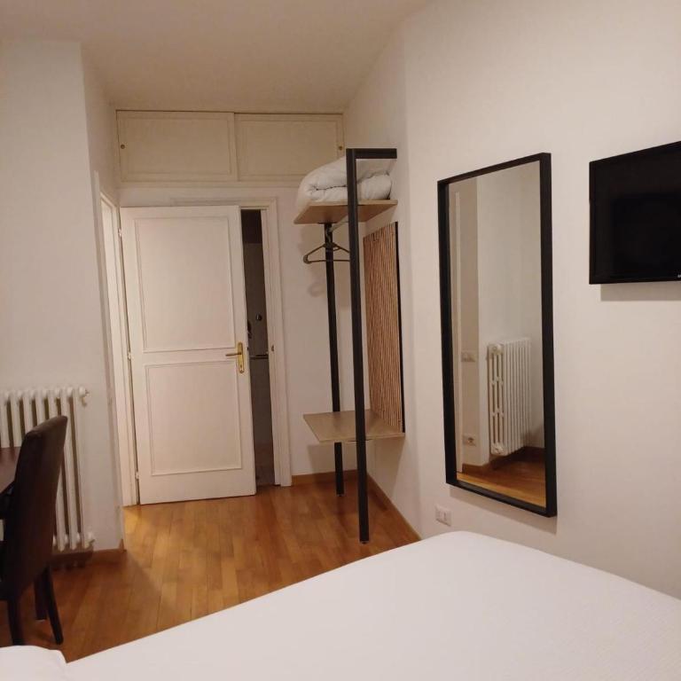 Apollo Apartments Colosseo - Appartamento con 2 Camere da Letto - 8